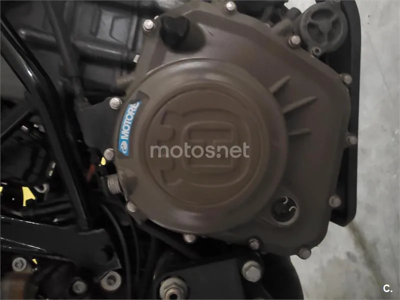 Husqvarna Svartpilen 401 – Vista 6