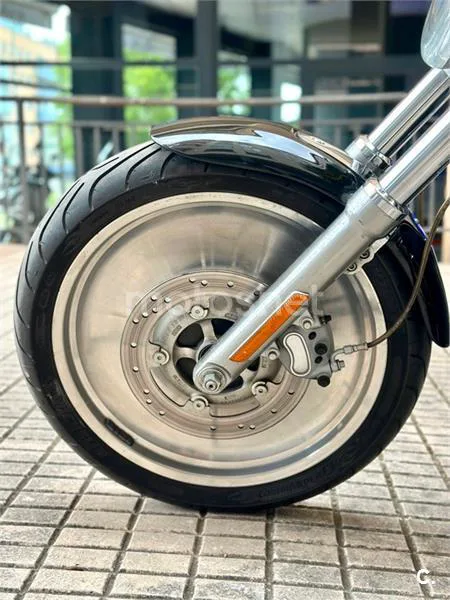 Harley-Davidson V-Rod – Vista 16