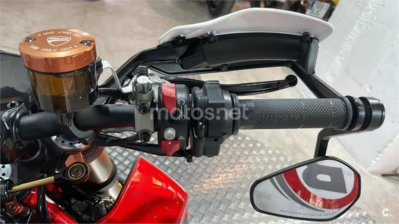 Ducati Hypermotard – Vista 14