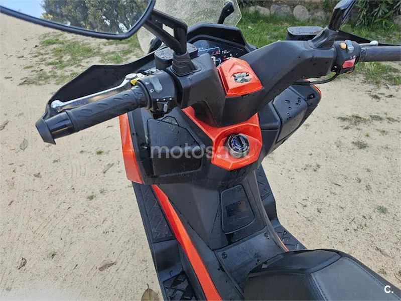 Kymco DTX 350 – Vista 11