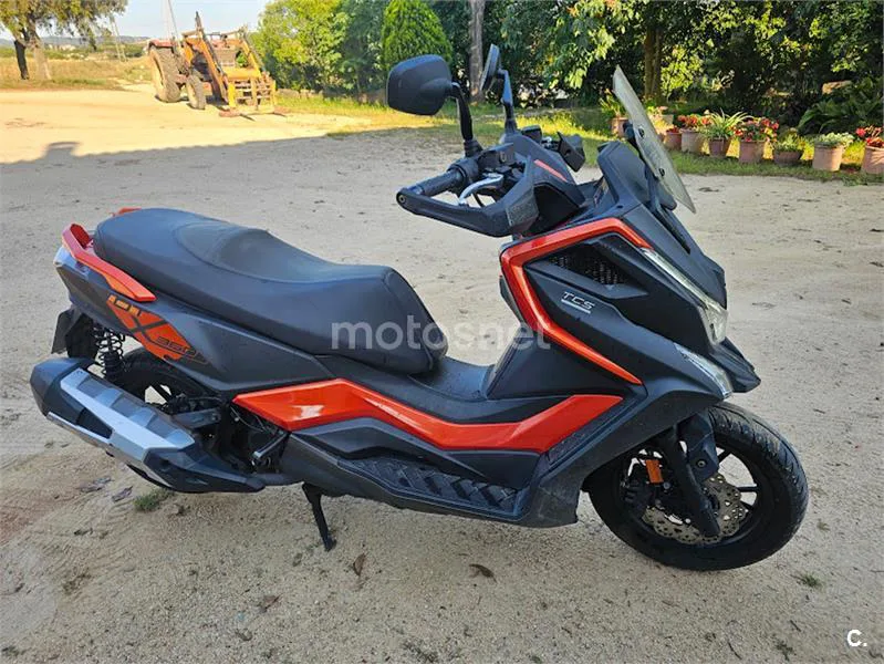 Kymco DTX 350 – Vista 5