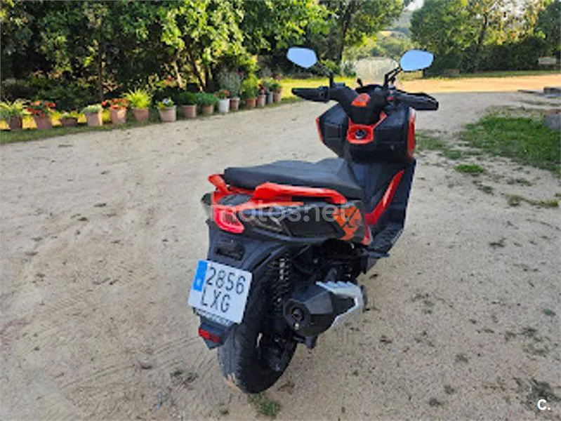 Kymco DTX 350 – Vista 7