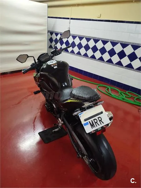 Kawasaki Z900 – Vista 7
