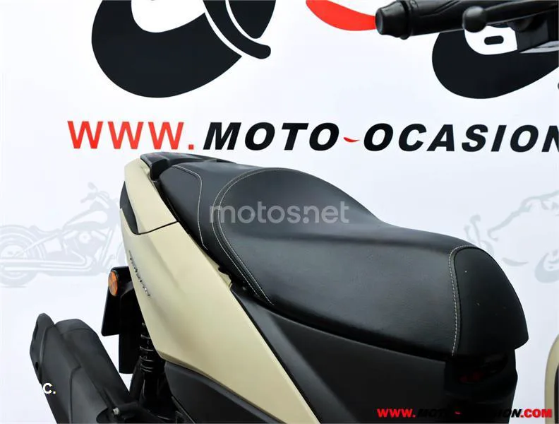 Yamaha Tricity 125 – Vista 10