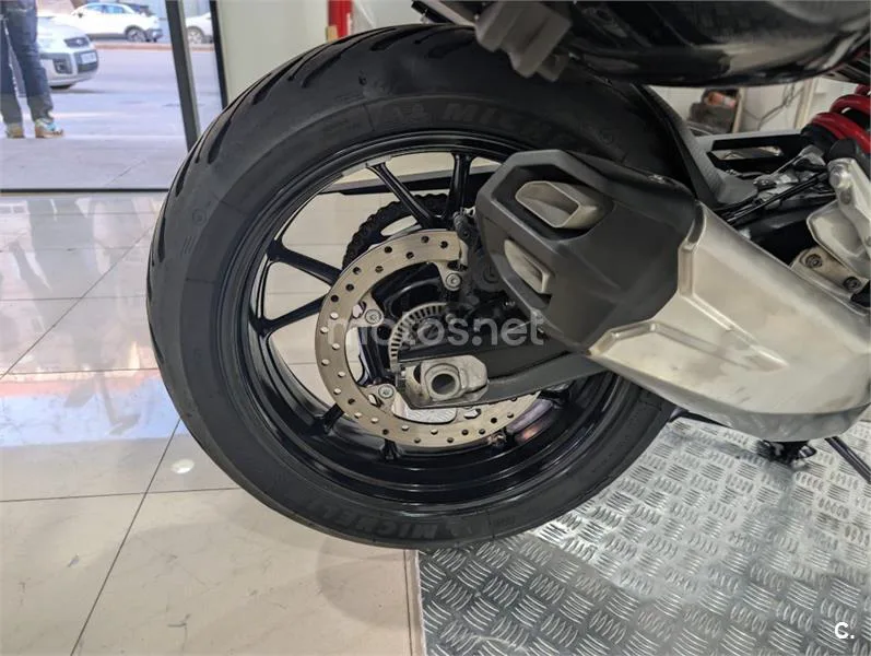 BMW F 900 XR – Vista 24