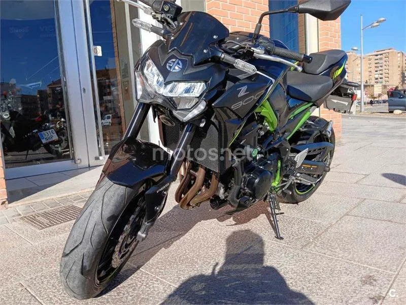 Kawasaki Z900 – Vista 12