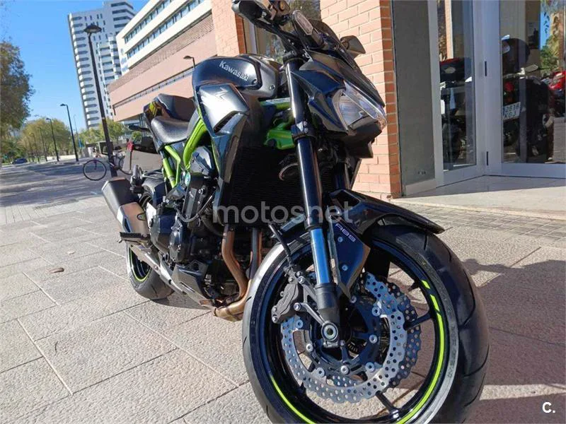 Kawasaki Z900 – Vista 5