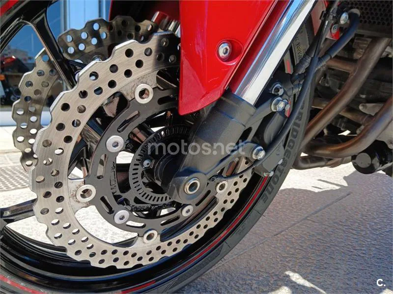 Kawasaki Z900 – Vista 11