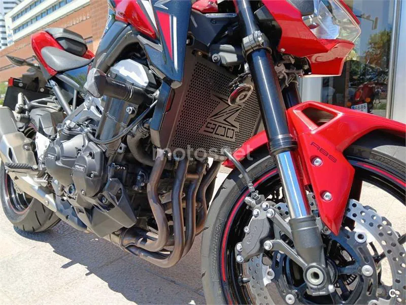 Kawasaki Z900 – Vista 8