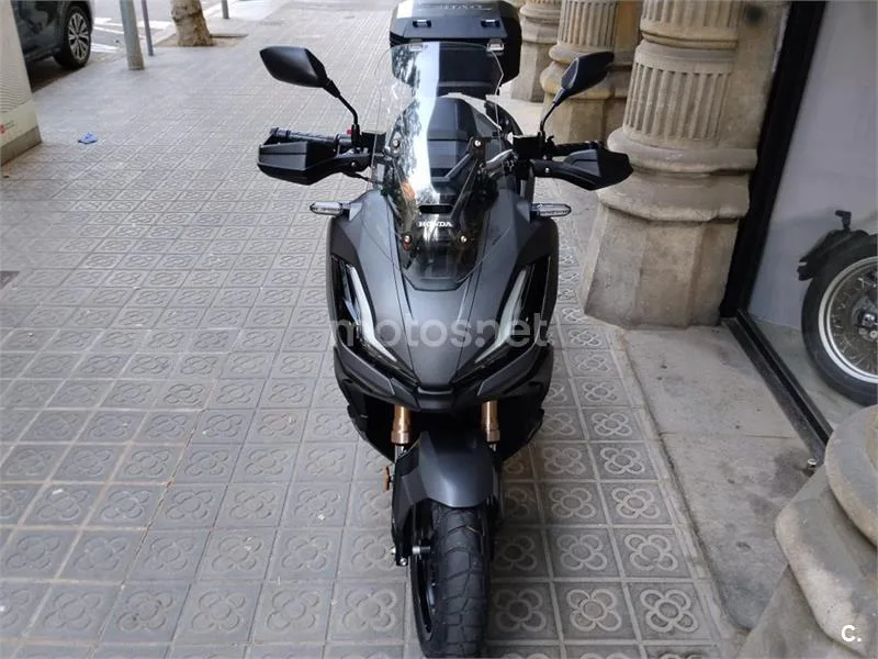 Honda ADV 350 – Vista 16