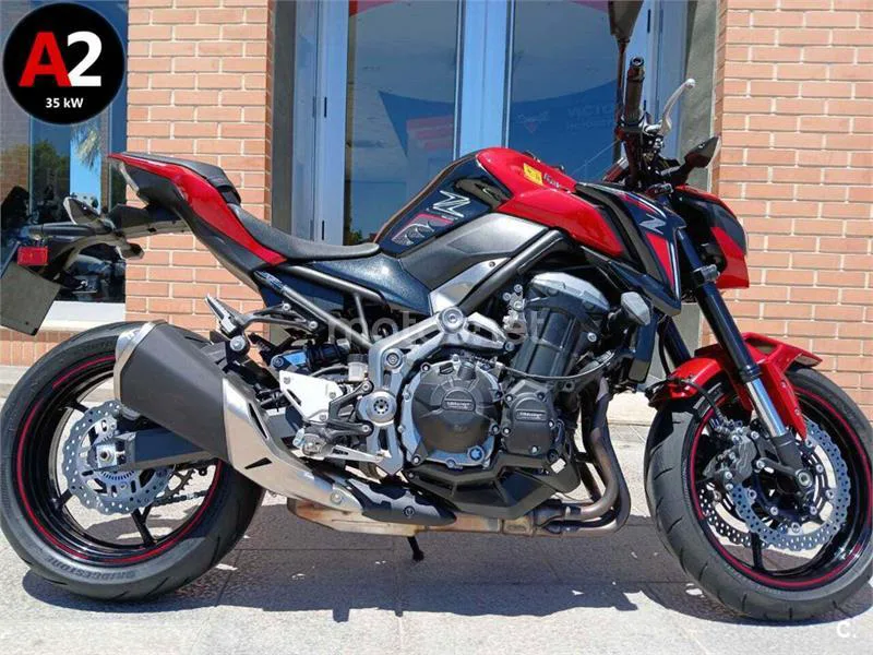 Kawasaki Z900 – Vista 17