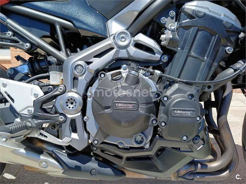 Kawasaki Z900 – Vista 3