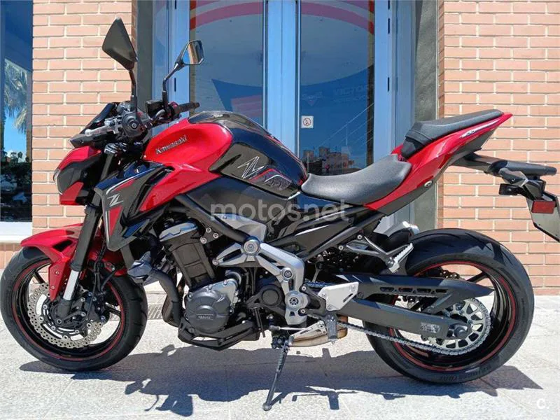 Kawasaki Z900 – Vista 8