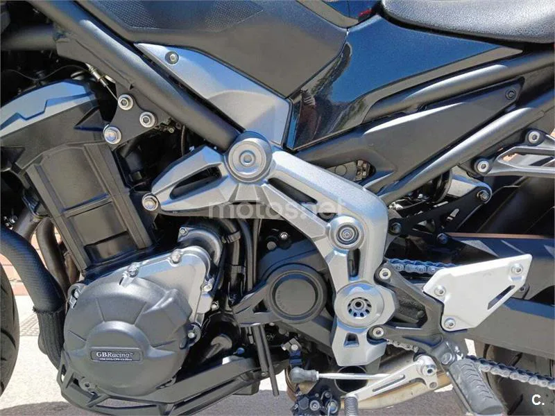 Kawasaki Z900 – Vista 9