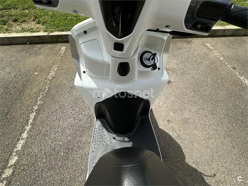 SYM Symphony 125 ST LC – Vista 4