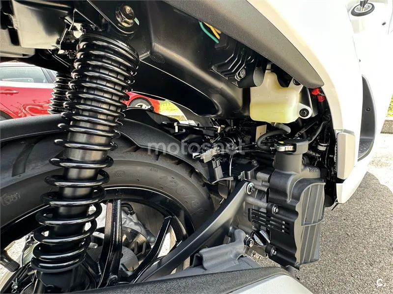 SYM Symphony 125 ST LC – Vista 6