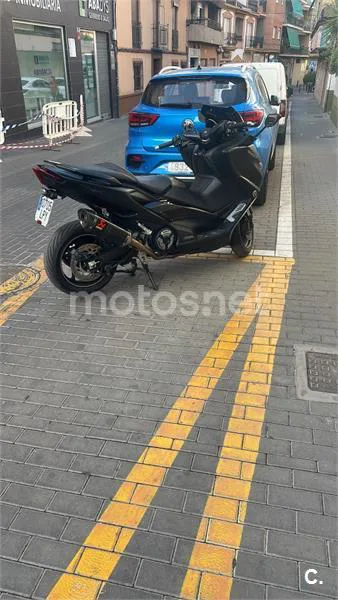Yamaha TMAX 560 – Vista 6