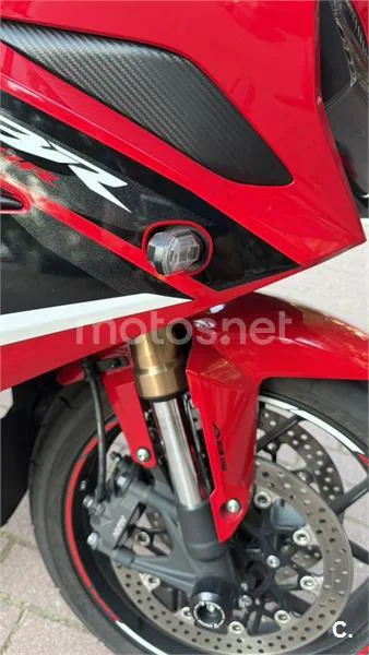 Honda CBR 650 R – Vista 10