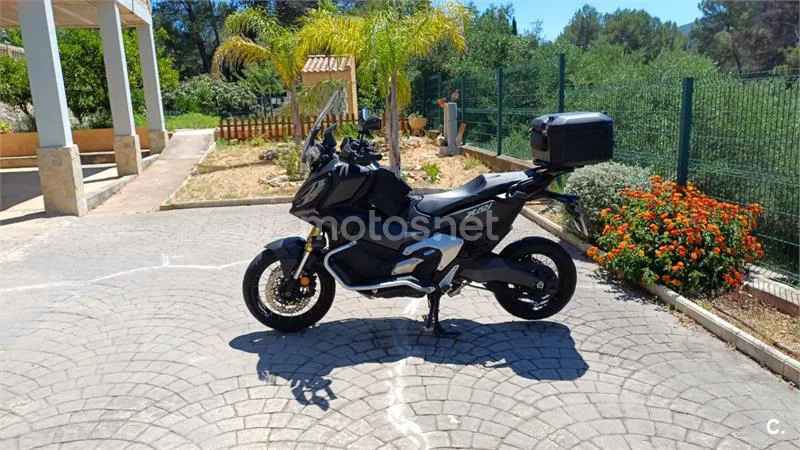 Honda X-ADV – Vista 11