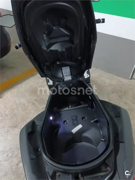Yamaha XMAX 125 – Vista 13