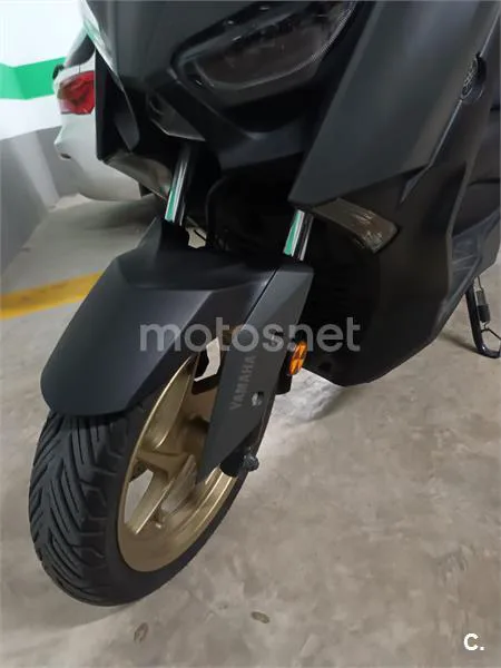 Yamaha XMAX 125 – Vista 17