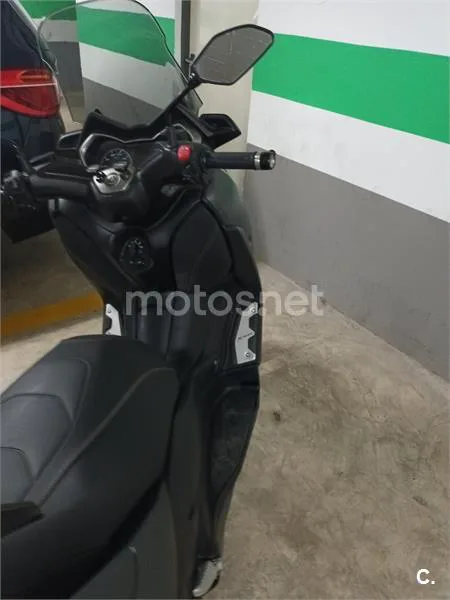 Yamaha XMAX 125 – Vista 21