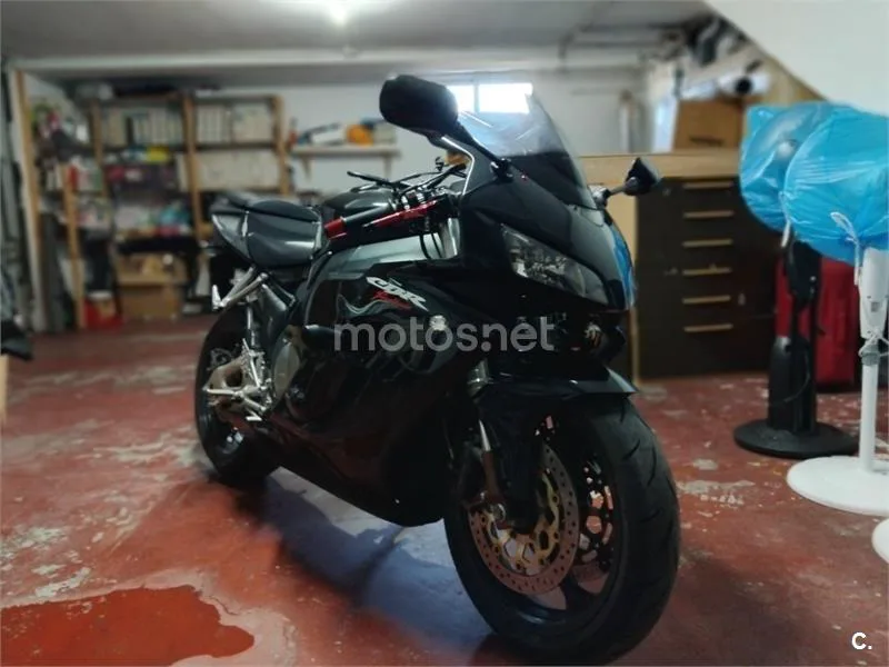 Honda CBR 1000 RR Fireblade – Vista 3