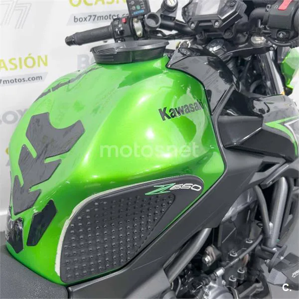 Kawasaki Z650 – Vista 20