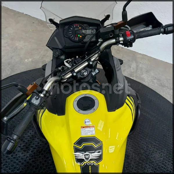 Suzuki V-Strom 650 XT – Vista 8