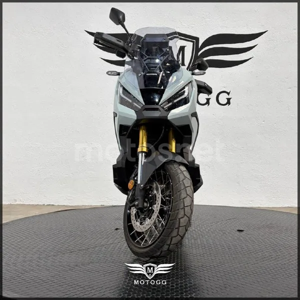 Honda X-ADV – Vista 4