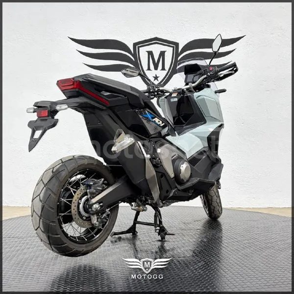 Honda X-ADV – Vista 7
