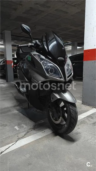 Kymco Super Dink 125 – Vista 3