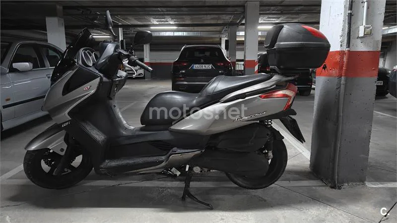 Kymco Super Dink 125 – Vista 10