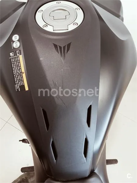 Yamaha MT-07 – Vista 13