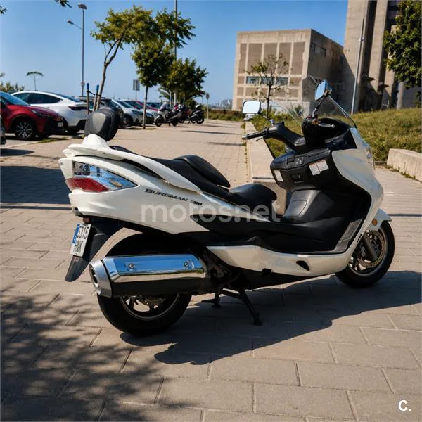 Suzuki Burgman 400 – Vista 3