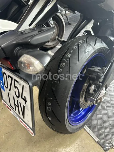 Yamaha MT-07 - Vista 8