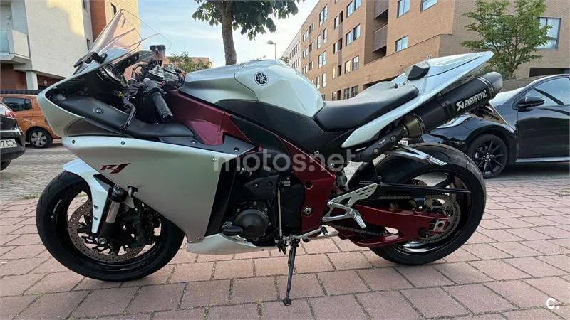 Yamaha R1 – Vista 2