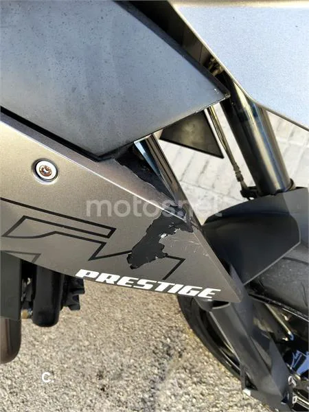 KTM 690 SMC R - Vista 7