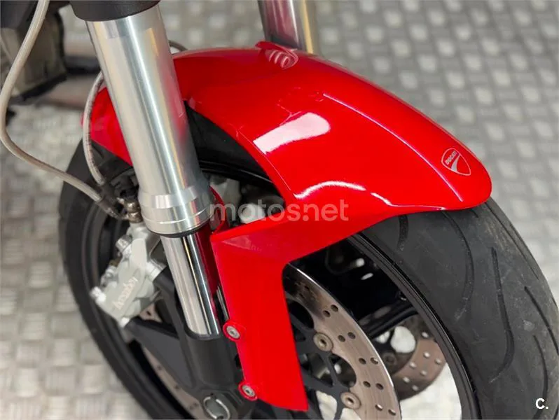 Ducati Monster 696 – Vista 13