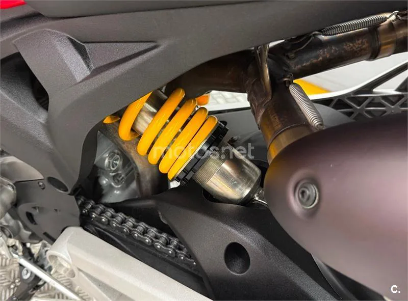Ducati Monster 696 – Vista 18