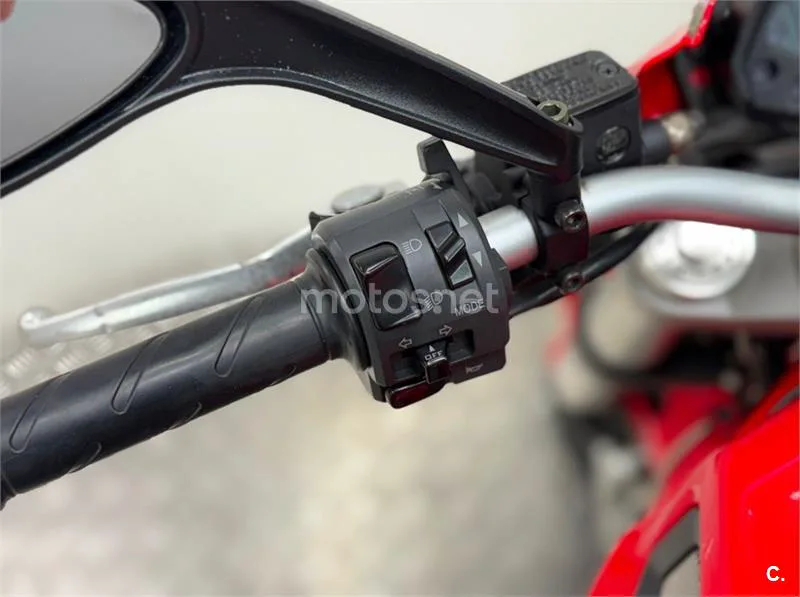 Ducati Monster 696 – Vista 3