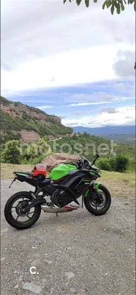 Kawasaki Ninja 650 – Vista 4