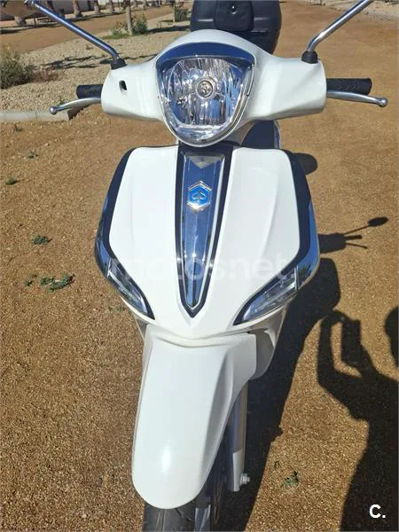 Piaggio Liberty 125 – Vista 2