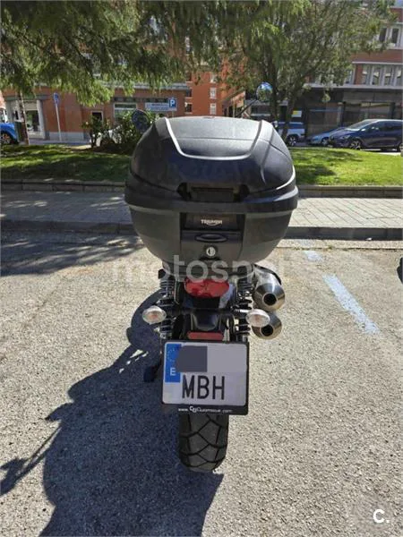 Triumph Scrambler 900 – Vista 8