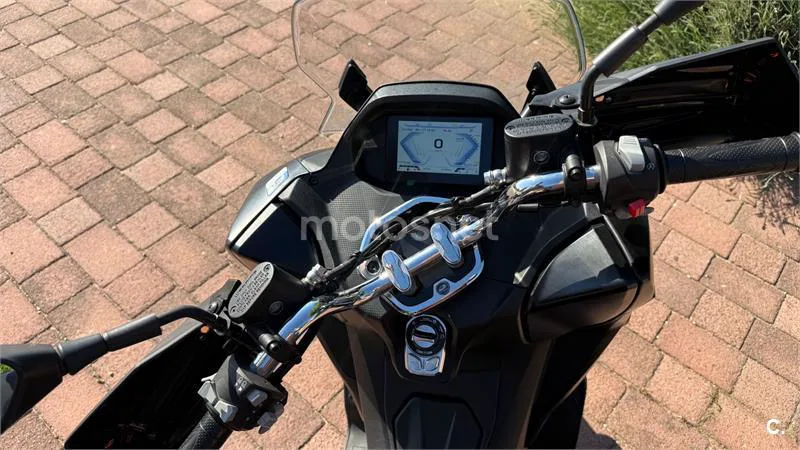 QJ Motor MTX 125 – Vista 13