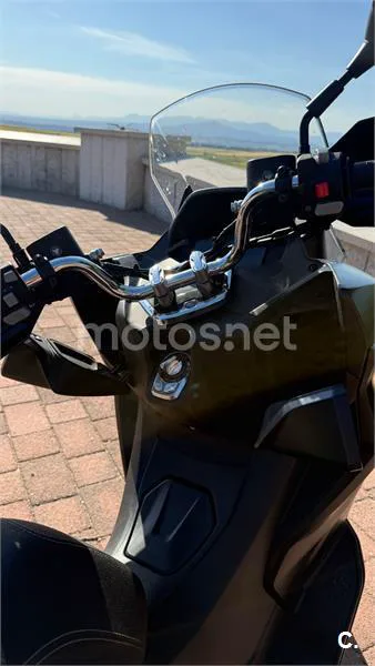 QJ Motor MTX 125 – Vista 10