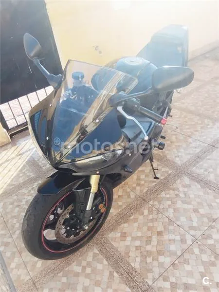 Yamaha R6 – Vista 2