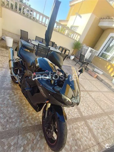 Yamaha R6 – Vista 10