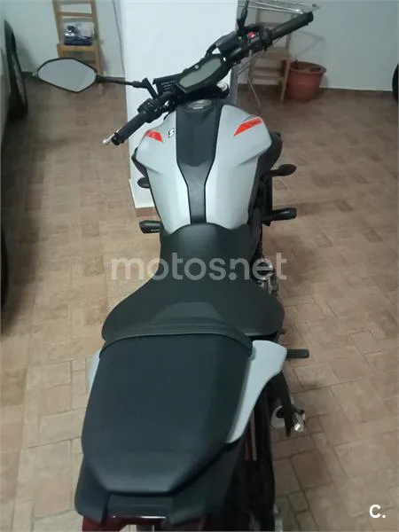 Yamaha MT-07 – Vista 3