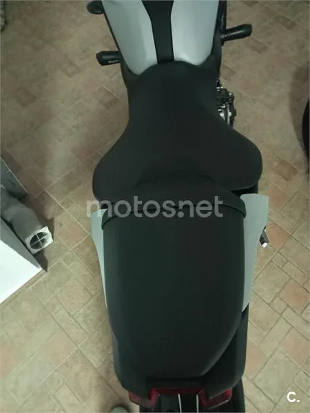 Yamaha MT-07 – Vista 7